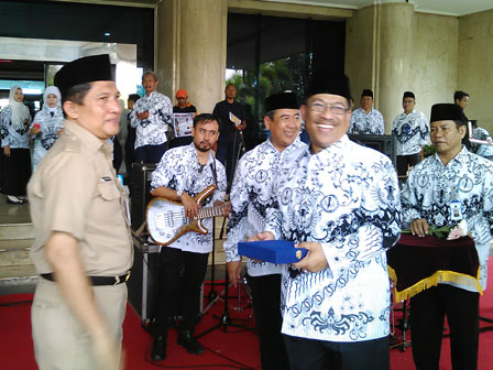 Pencarian PGRI Kota Tangerang - Persatuan Guru Republik Indonesia Cabang Kota Tangerang